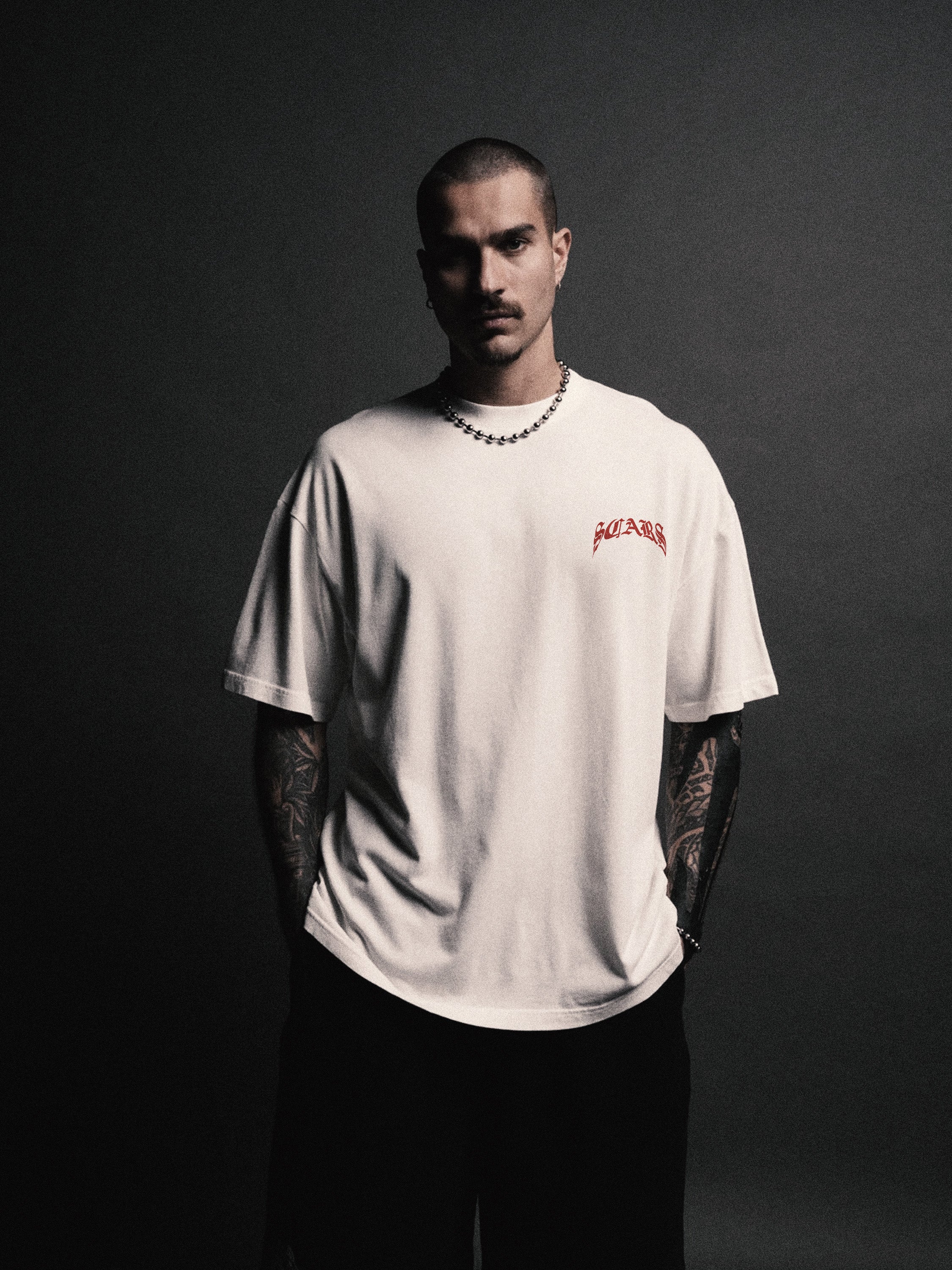 RED SCARS T-SHIRT